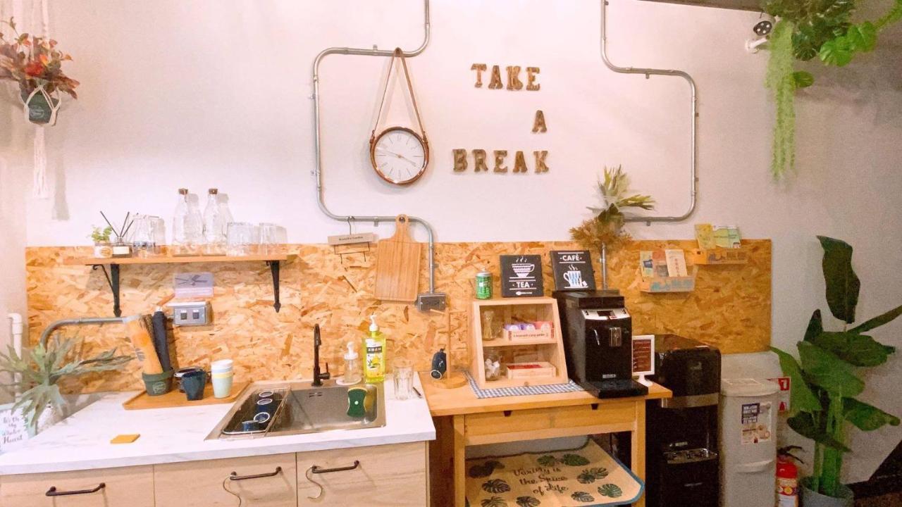 Funky Song Bed & Breakfast Tainan Exterior photo