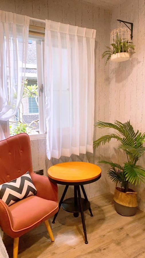 Funky Song Bed & Breakfast Tainan Exterior photo
